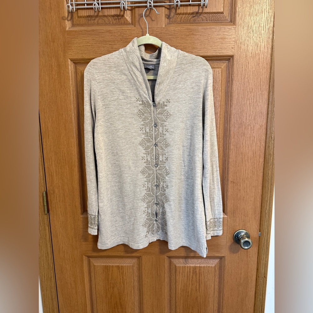 J. Jill button down long sleeve shirt womens size medium tan embroidered classic
